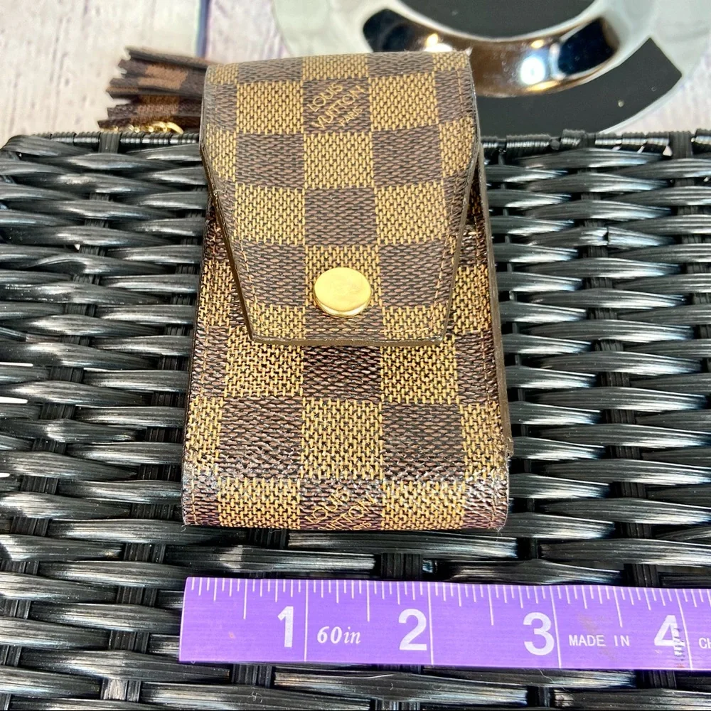 Louis Vuitton key fob holder pouch keychain in Damier Ebene with bag charm - Picture 13 of 16